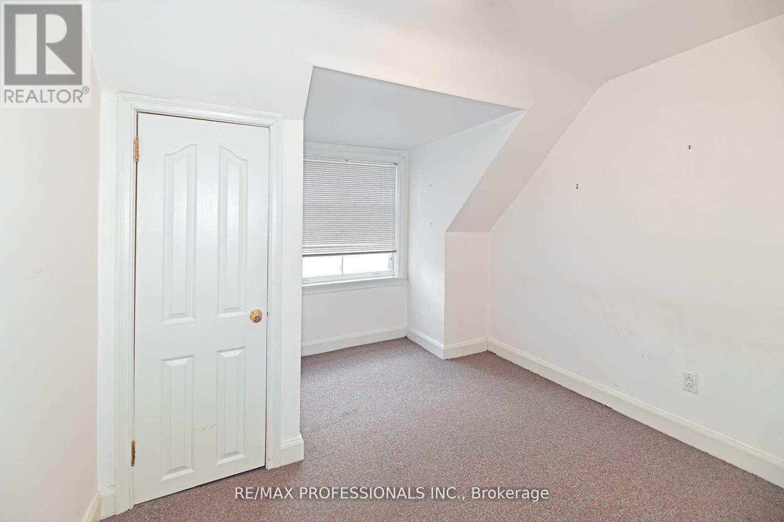 1161 Royal York Road, Toronto, Ontario  M9A 4B2 - Photo 14 - W12557870