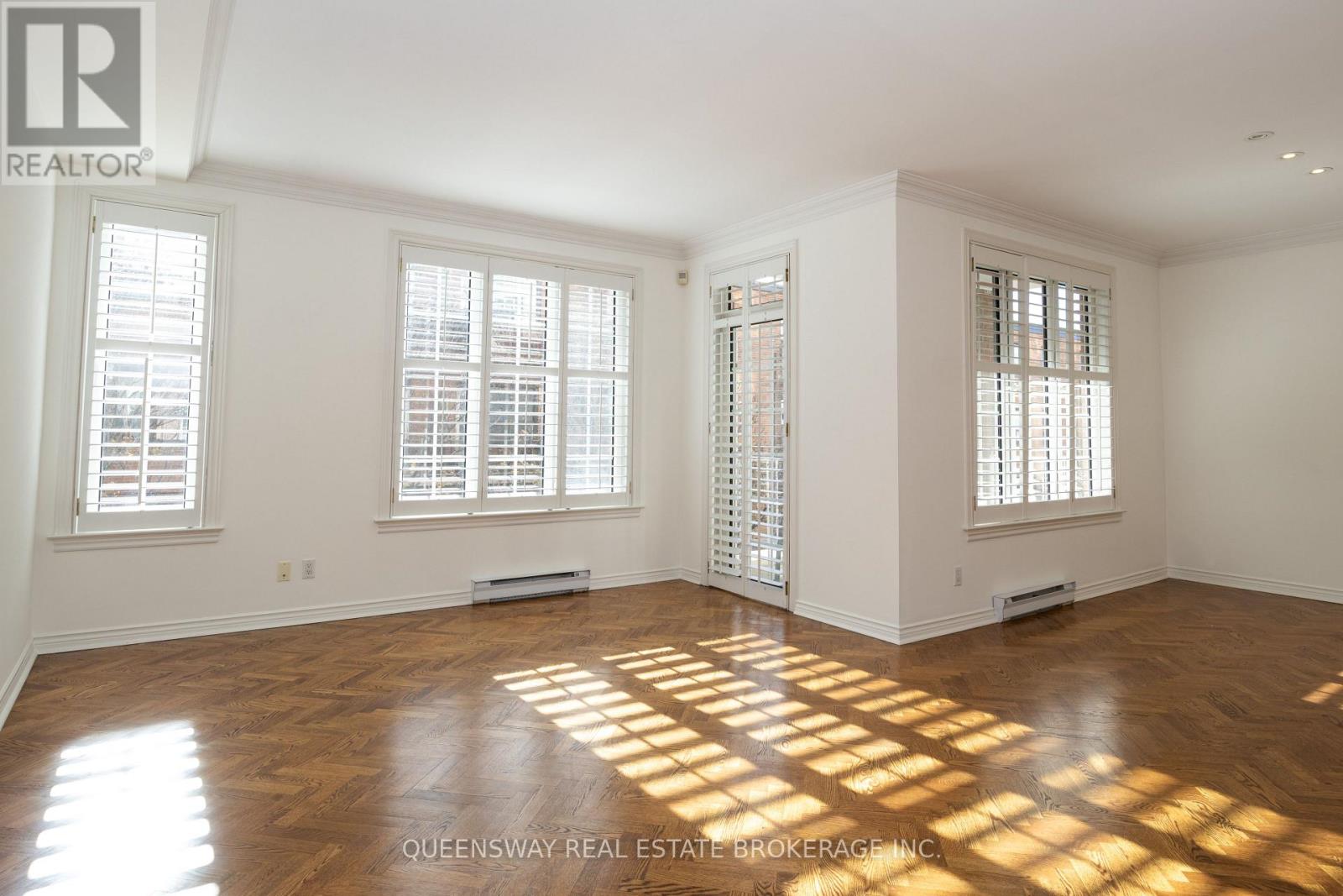 129 - 2289 Lakeshore Boulevard, Toronto, Ontario  M8V 3Y2 - Photo 9 - W12557872