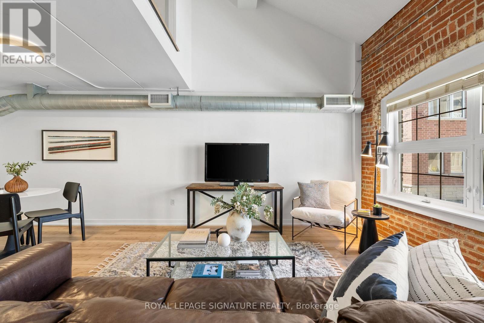 336 - 1100 Lansdowne Avenue, Toronto, Ontario M6H 4K1 - Photo 10 - W12557924