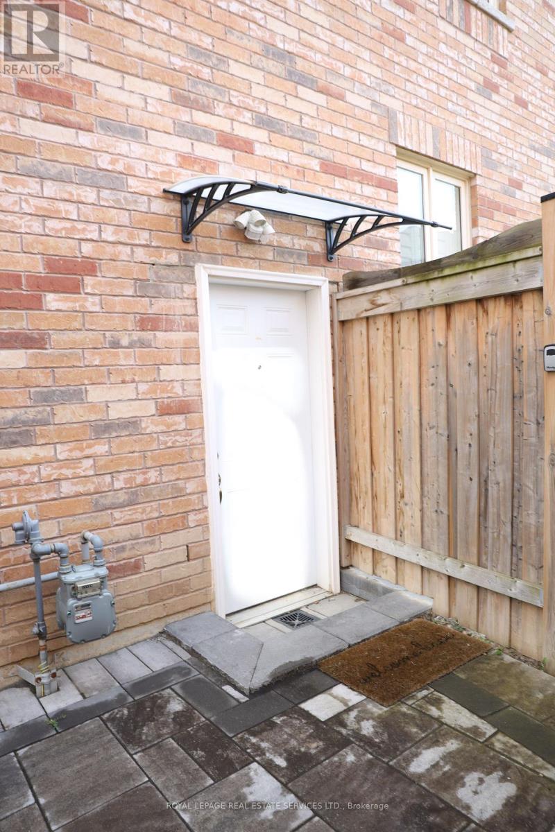 Lower - 5552 Ethan Drive, Mississauga, Ontario  L5M 0W1 - Photo 2 - W12557926