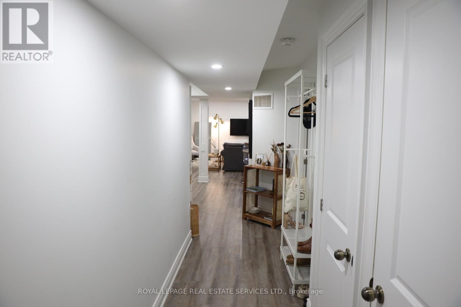 Lower - 5552 Ethan Drive, Mississauga, Ontario  L5M 0W1 - Photo 3 - W12557926