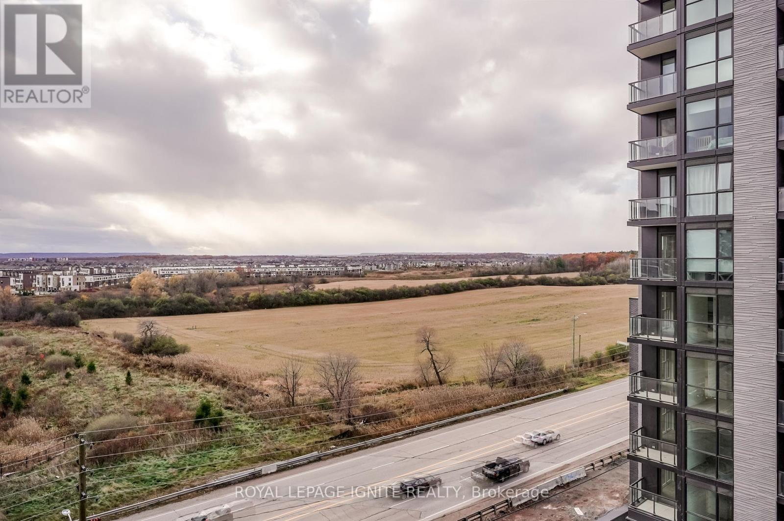 801 - 3071 Trafalgar Road, Oakville, Ontario L6H 8C6 - Photo 25 - W12557968