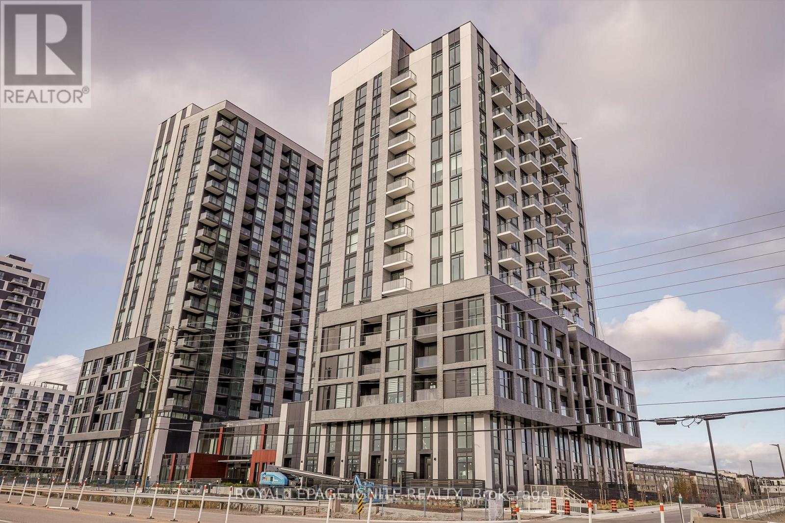 801 - 3071 Trafalgar Road, Oakville, Ontario L6H 8C6 - Photo 34 - W12557968