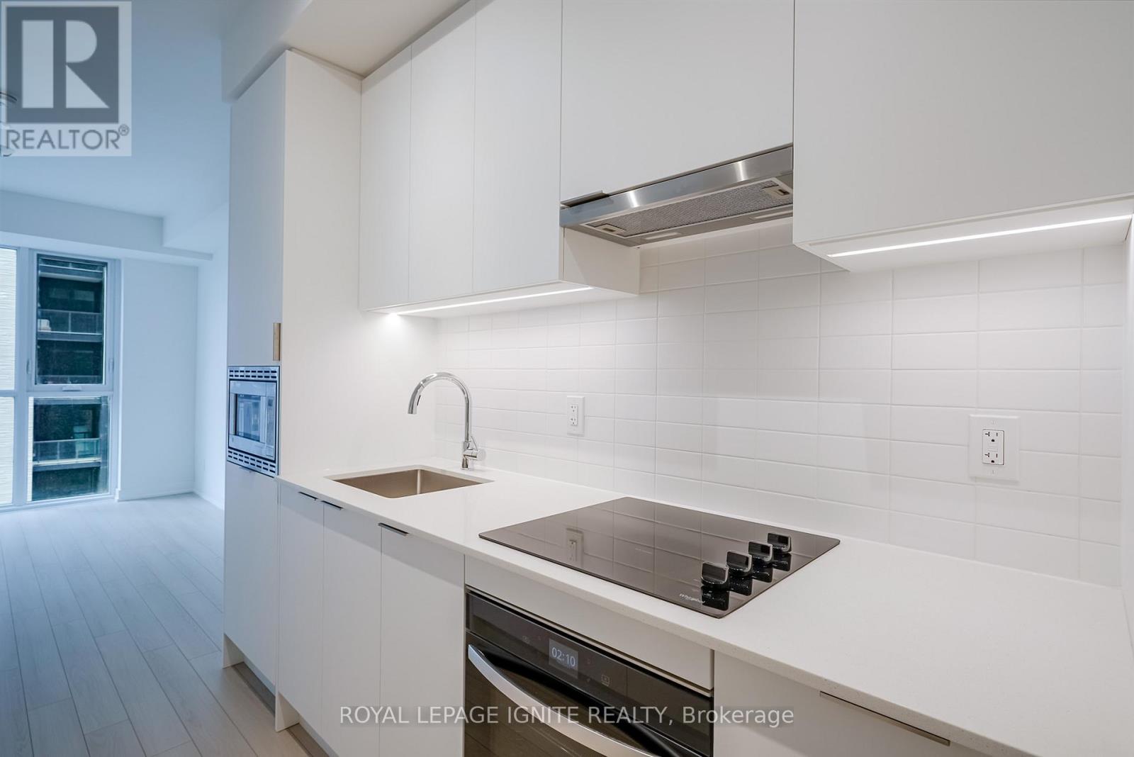 801 - 3071 Trafalgar Road, Oakville, Ontario  L6H 8C6 - Photo 7 - W12557968