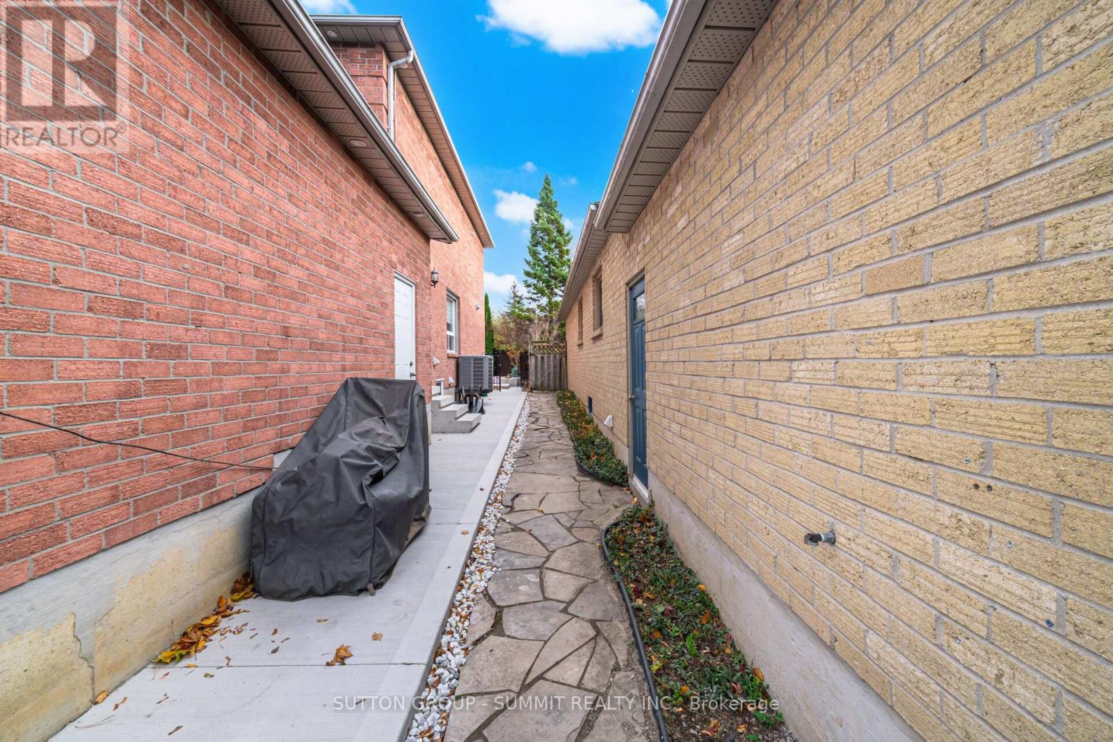 1423 Ravensmoor Crescent, Mississauga, Ontario  L5M 3L1 - Photo 43 - W12557990