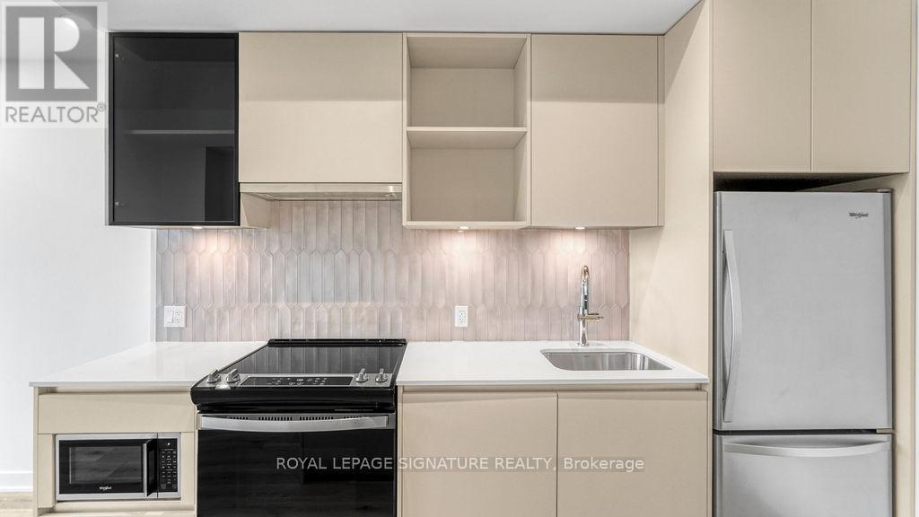 306 - 405 Dundas Street W, Oakville, Ontario  L6M 5P9 - Photo 10 - W12558000