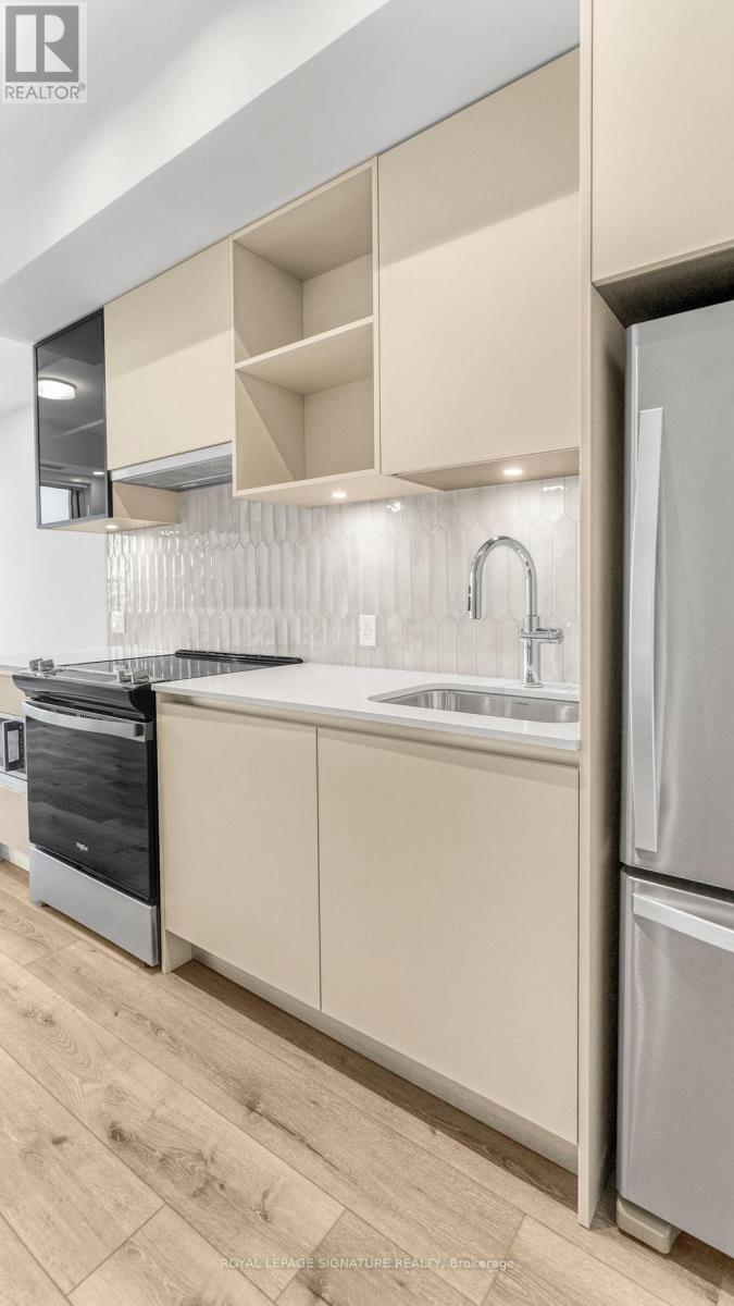 306 - 405 Dundas Street W, Oakville, Ontario  L6M 5P9 - Photo 14 - W12558000