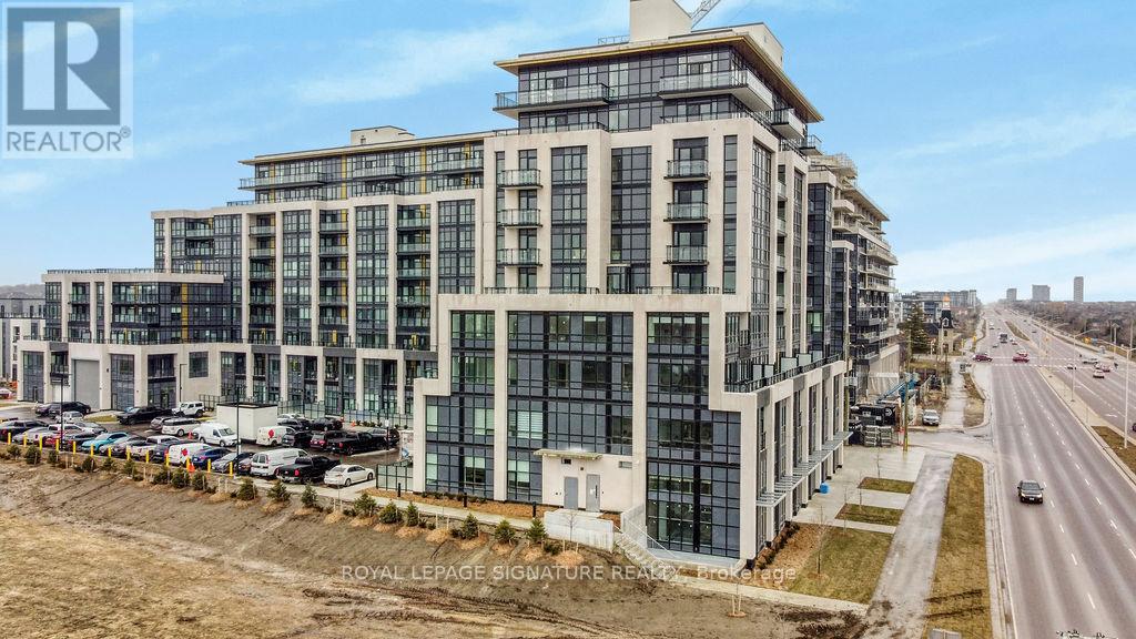 306 - 405 Dundas Street W, Oakville, Ontario  L6M 5P9 - Photo 2 - W12558000