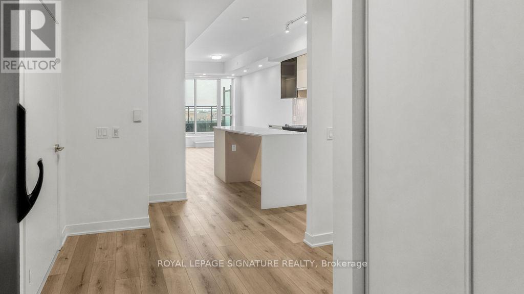 306 - 405 Dundas Street W, Oakville, Ontario  L6M 5P9 - Photo 5 - W12558000