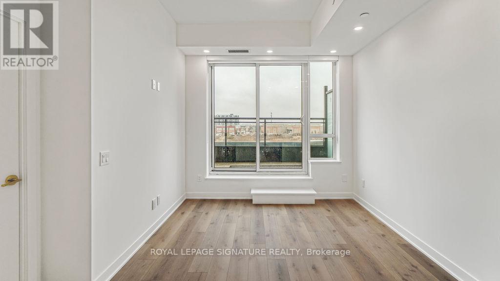 306 - 405 Dundas Street W, Oakville, Ontario  L6M 5P9 - Photo 8 - W12558000