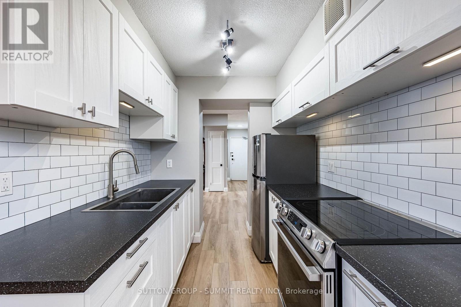 Unknown Address, ,    - Photo 12 - W12558004