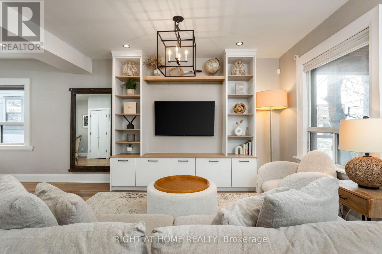 171 Islington Avenue, Toronto, Ontario  M8V 3B8 - Photo 10 - W12558006