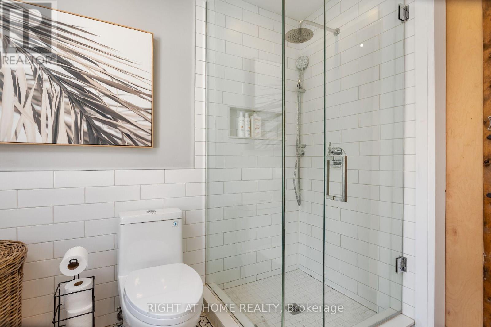 171 Islington Avenue, Toronto, Ontario  M8V 3B8 - Photo 14 - W12558006