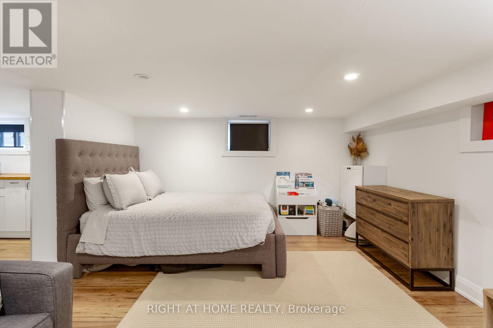 171 Islington Avenue, Toronto, Ontario  M8V 3B8 - Photo 17 - W12558006