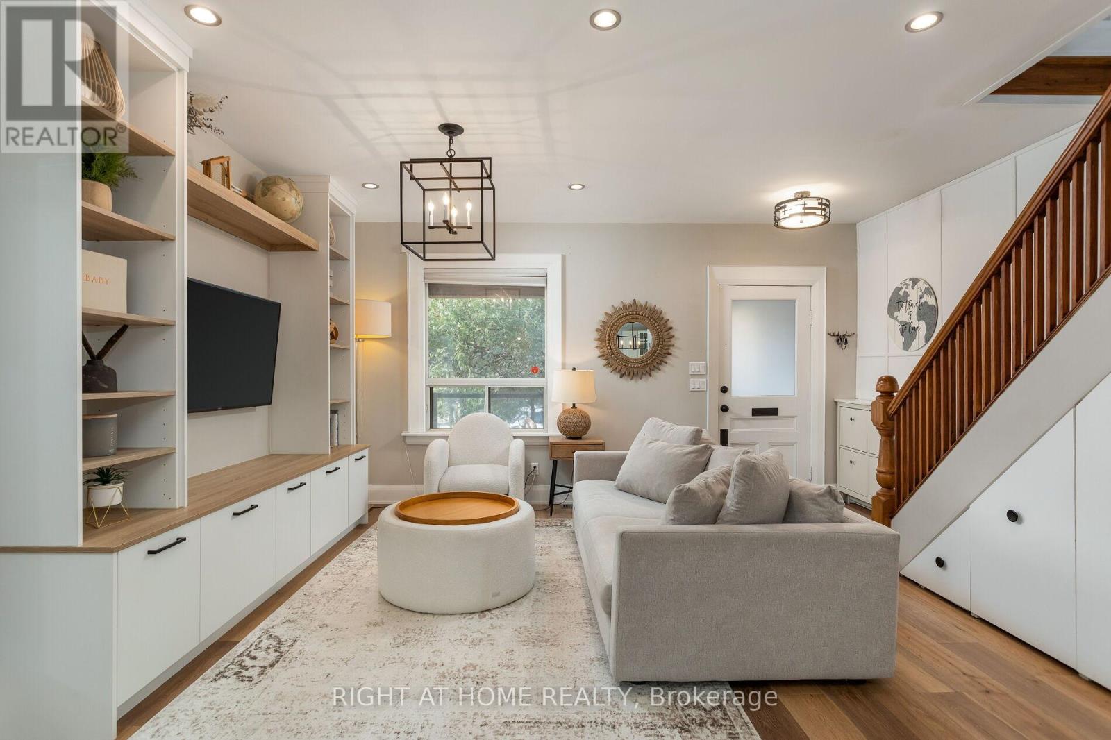 171 Islington Avenue, Toronto, Ontario  M8V 3B8 - Photo 6 - W12558006