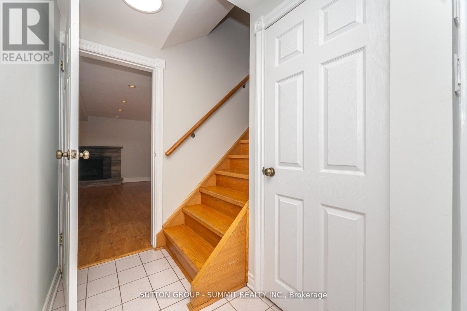 3018 Dalehurst Drive, Mississauga, Ontario  L5N 6M8 - Photo 23 - W12558058