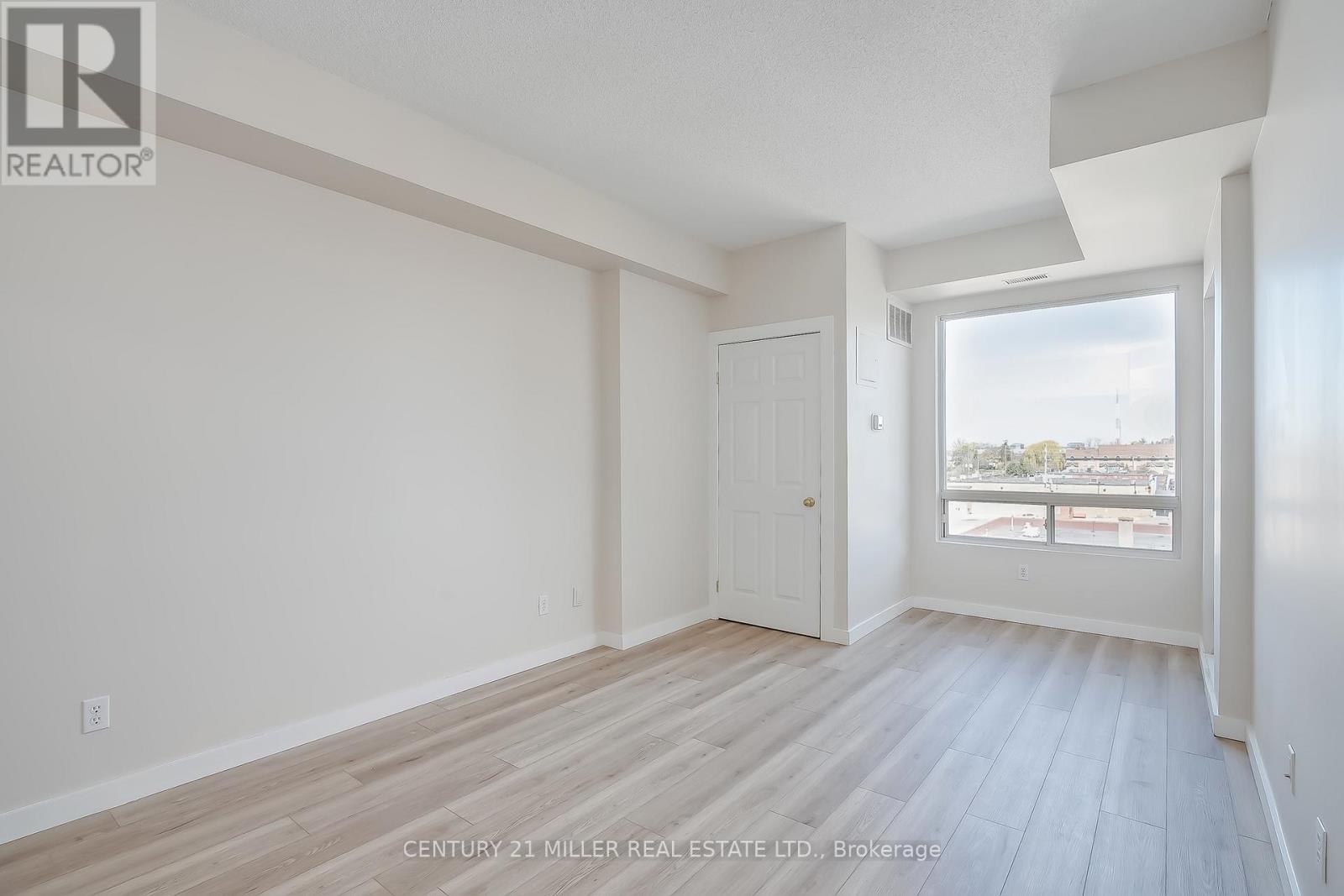 608 - 32 Tannery Street, Mississauga, Ontario L5M 6T6 - Photo 6 - W12558064