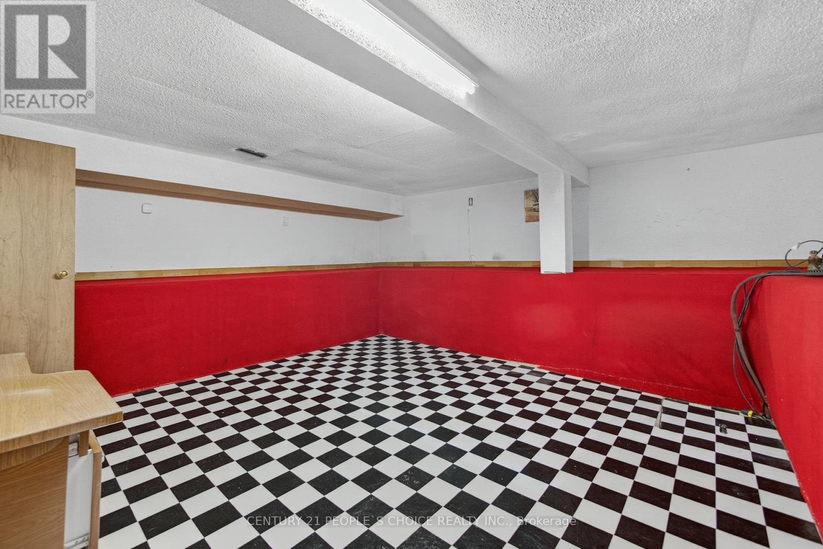 3404 Monica Drive, Mississauga, Ontario  L4T 3E7 - Photo 38 - W12558066