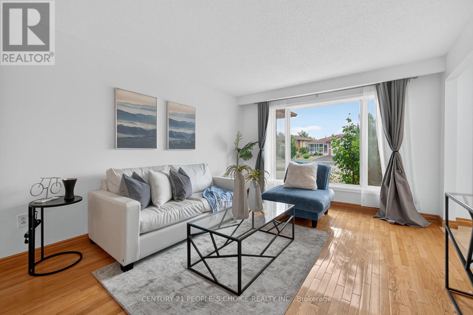 3404 Monica Drive, Mississauga, Ontario  L4T 3E7 - Photo 9 - W12558066