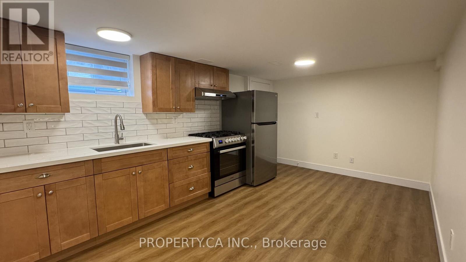 LOWER 2 - 60 LIGHTWOOD DRIVE, Toronto, Ontario