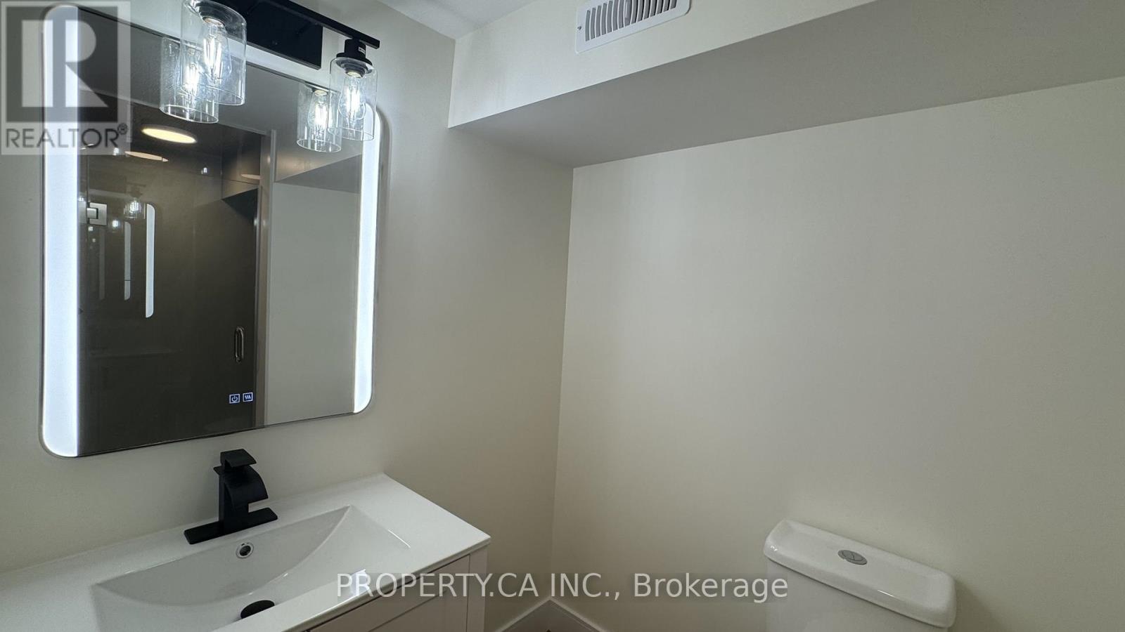 Lower 2 - 60 Lightwood Drive, Toronto, Ontario  M9V 2Z2 - Photo 3 - W12558104