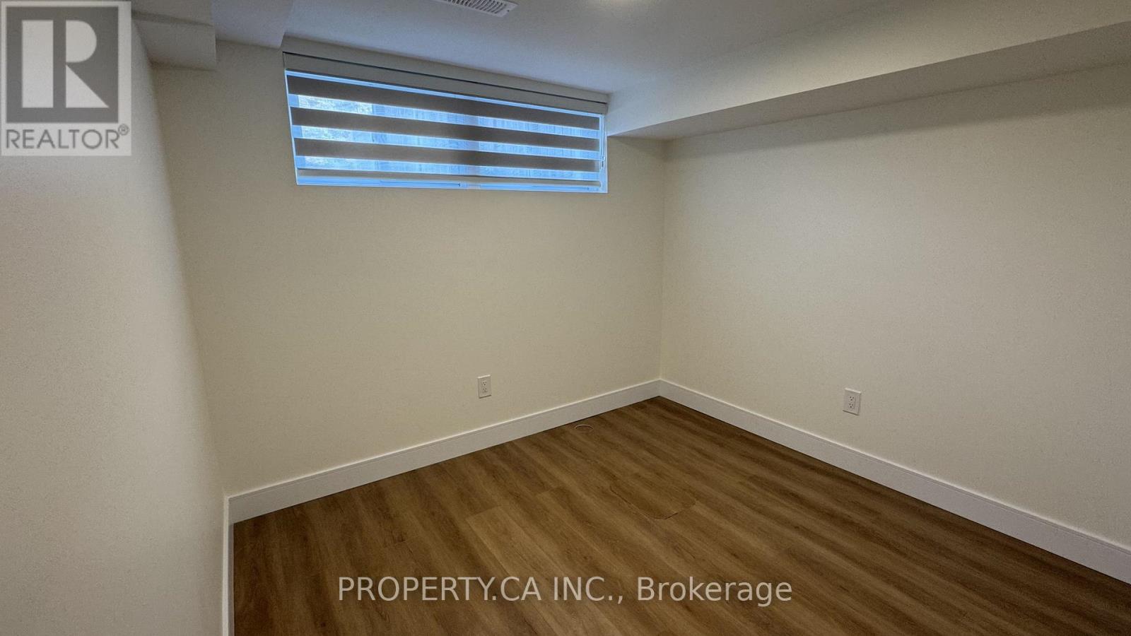 Lower 2 - 60 Lightwood Drive, Toronto, Ontario  M9V 2Z2 - Photo 7 - W12558104