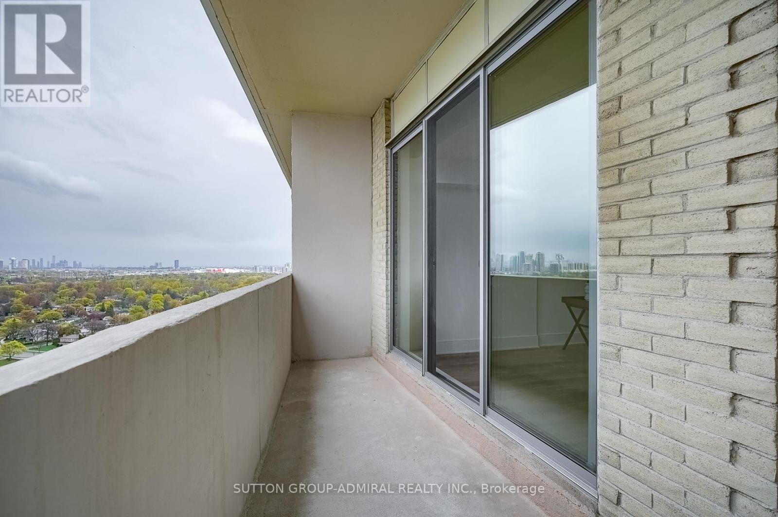 Ph3 - 299 Mill Road, Toronto, Ontario M9C 4V9 - Photo 23 - W12558116