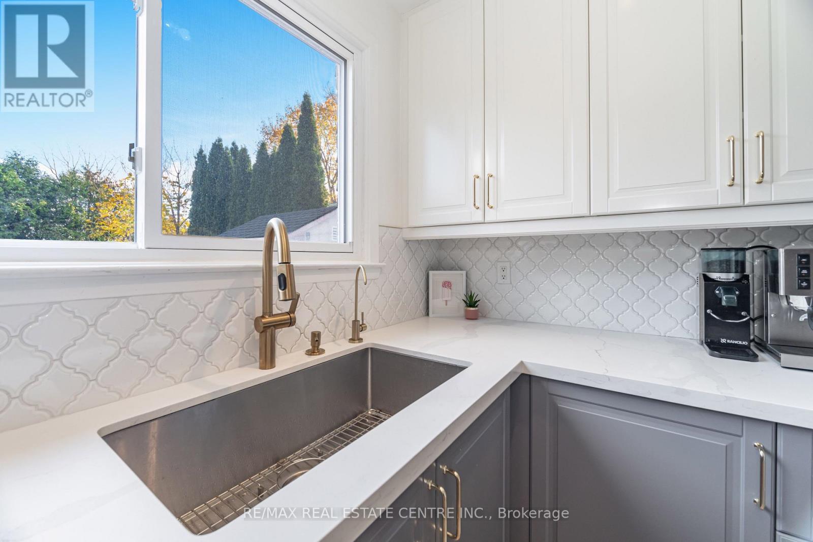 434 Withnell Crescent, Oakville, Ontario  L6L 1L9 - Photo 17 - W12558122