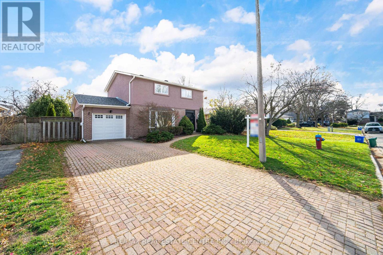 434 Withnell Crescent, Oakville, Ontario  L6L 1L9 - Photo 3 - W12558122