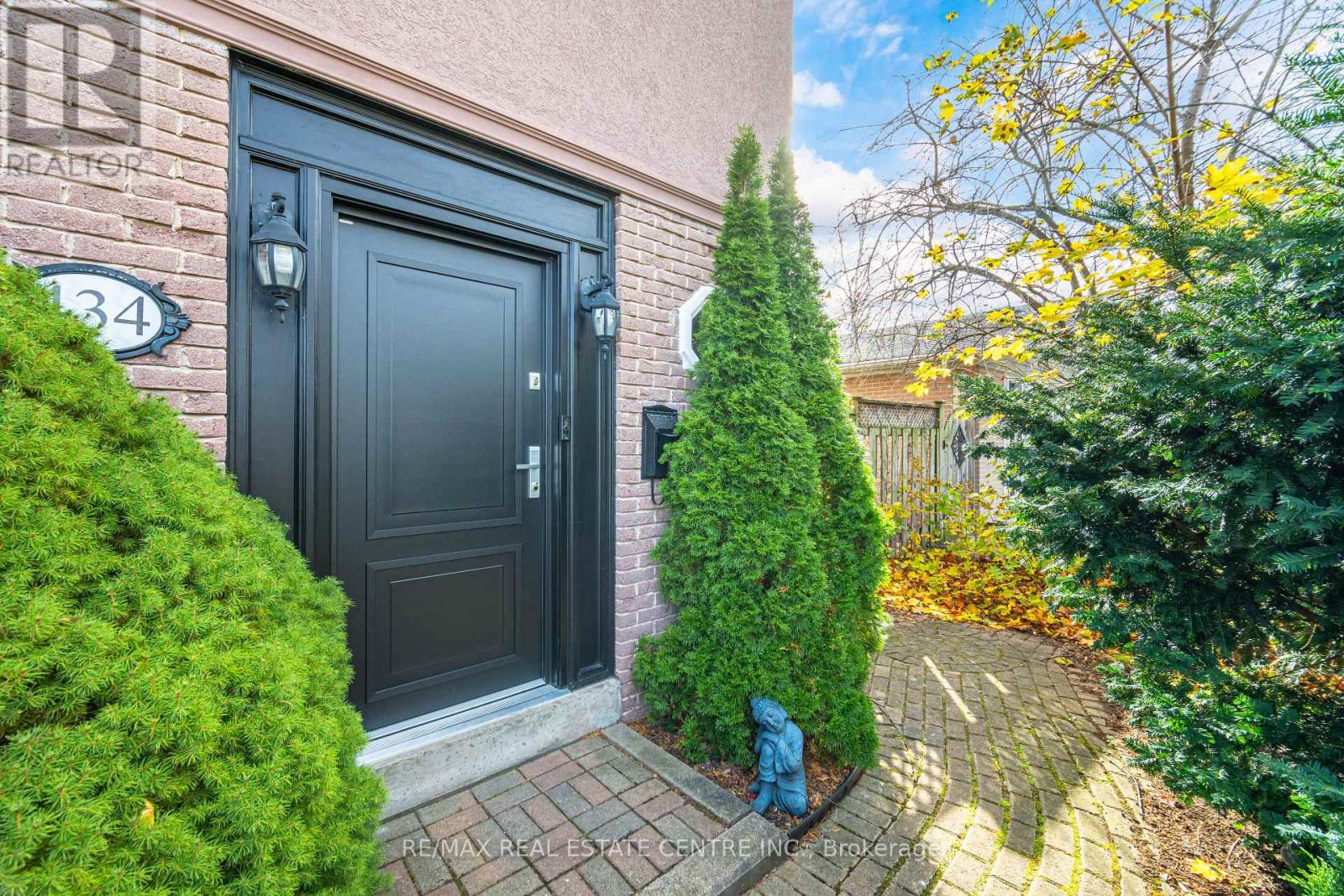 434 Withnell Crescent, Oakville, Ontario  L6L 1L9 - Photo 5 - W12558122