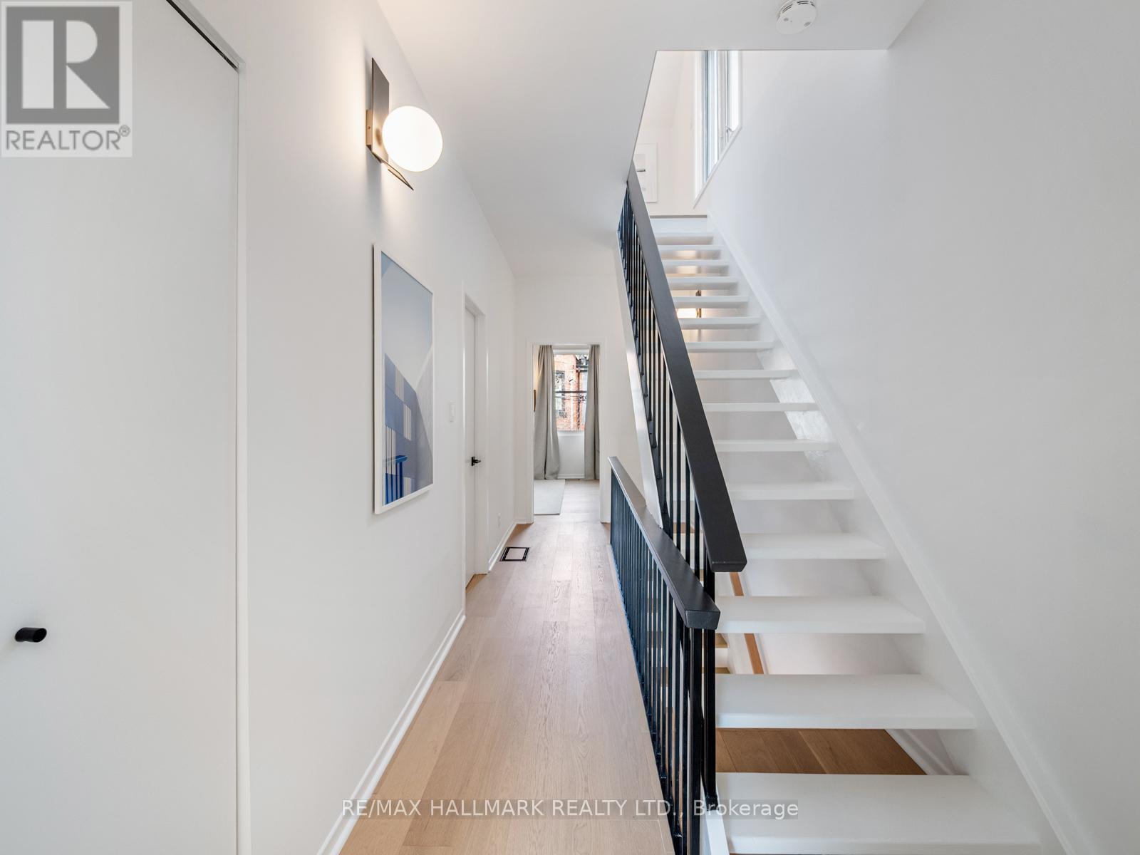 47 Allen Avenue, Toronto, Ontario  M4M 1T5 - Photo 36 - E12553784