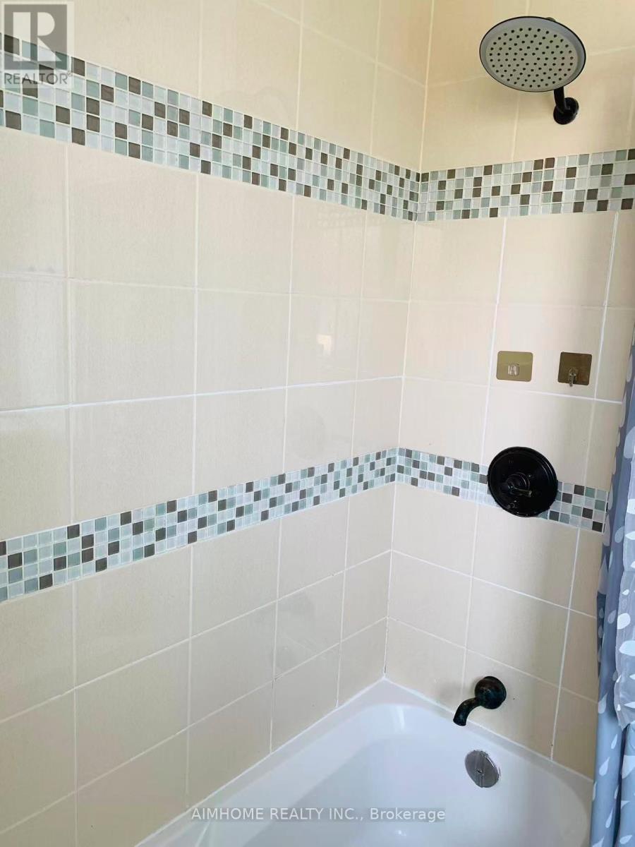 106 Allanford Road, Toronto, Ontario  M1T 2N5 - Photo 11 - E12553800