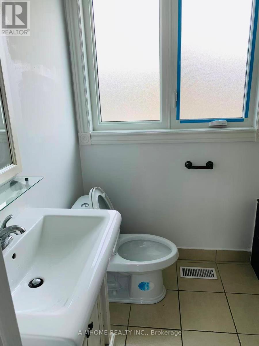 106 Allanford Road, Toronto, Ontario  M1T 2N5 - Photo 12 - E12553800