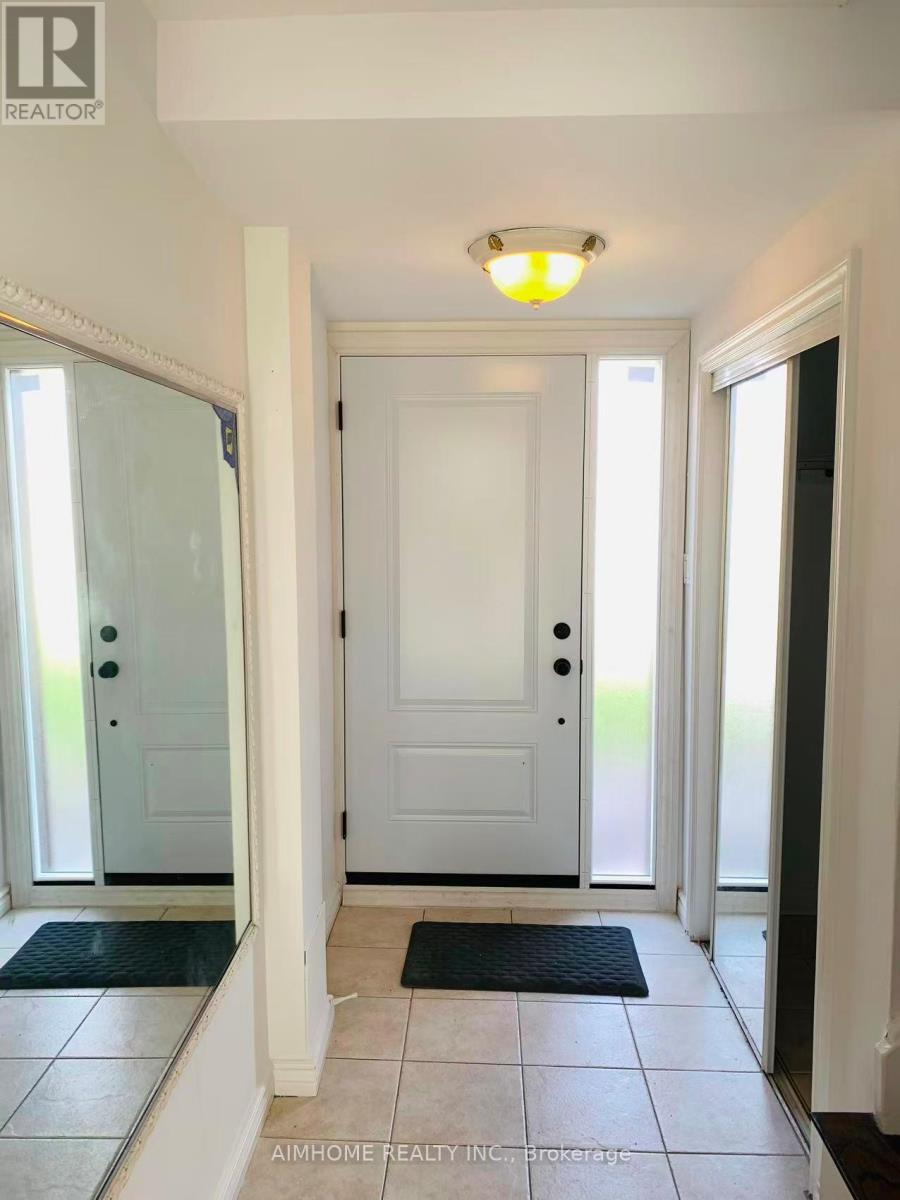 106 Allanford Road, Toronto, Ontario  M1T 2N5 - Photo 2 - E12553800