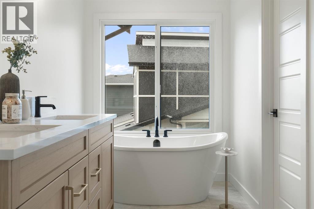 28 Sunvalley View, Cochrane, Alberta  T4C 0X8 - Photo 18 - A2250508