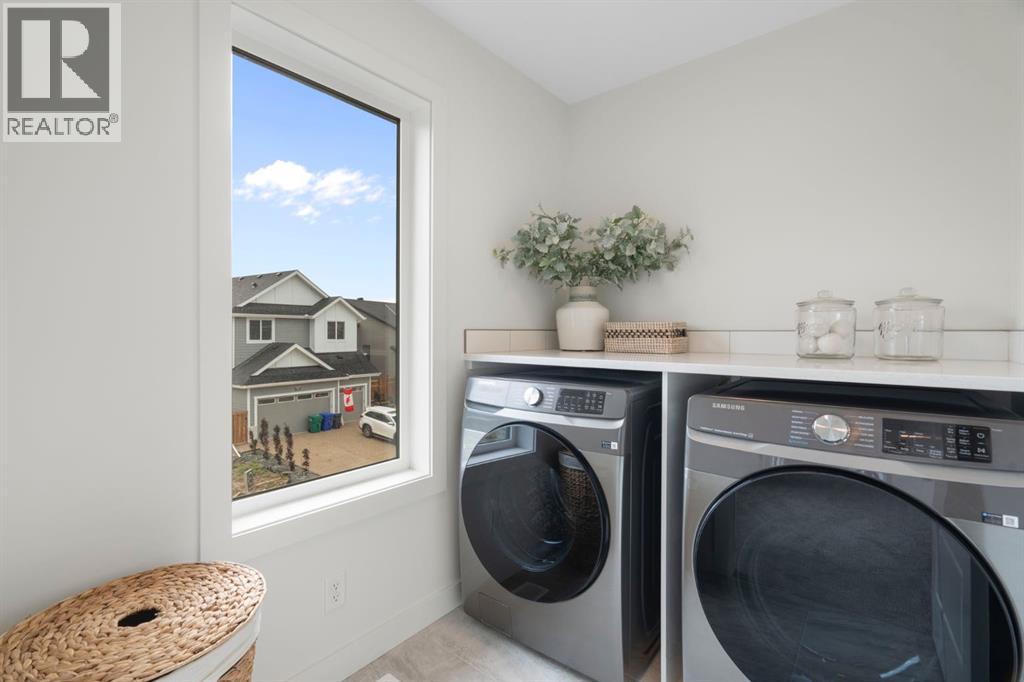 28 Sunvalley View, Cochrane, Alberta  T4C 0X8 - Photo 22 - A2250508