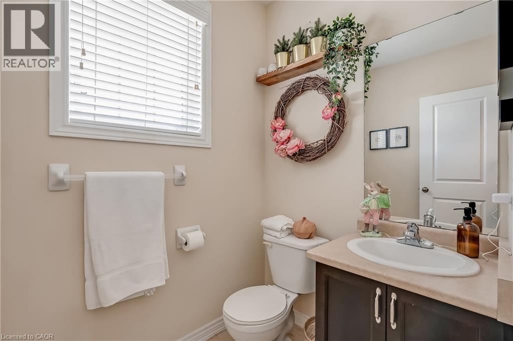 45 Seabreeze Crescent Unit# 19, Stoney Creek, Ontario  L8E 5C8 - Photo 12 - 40787874