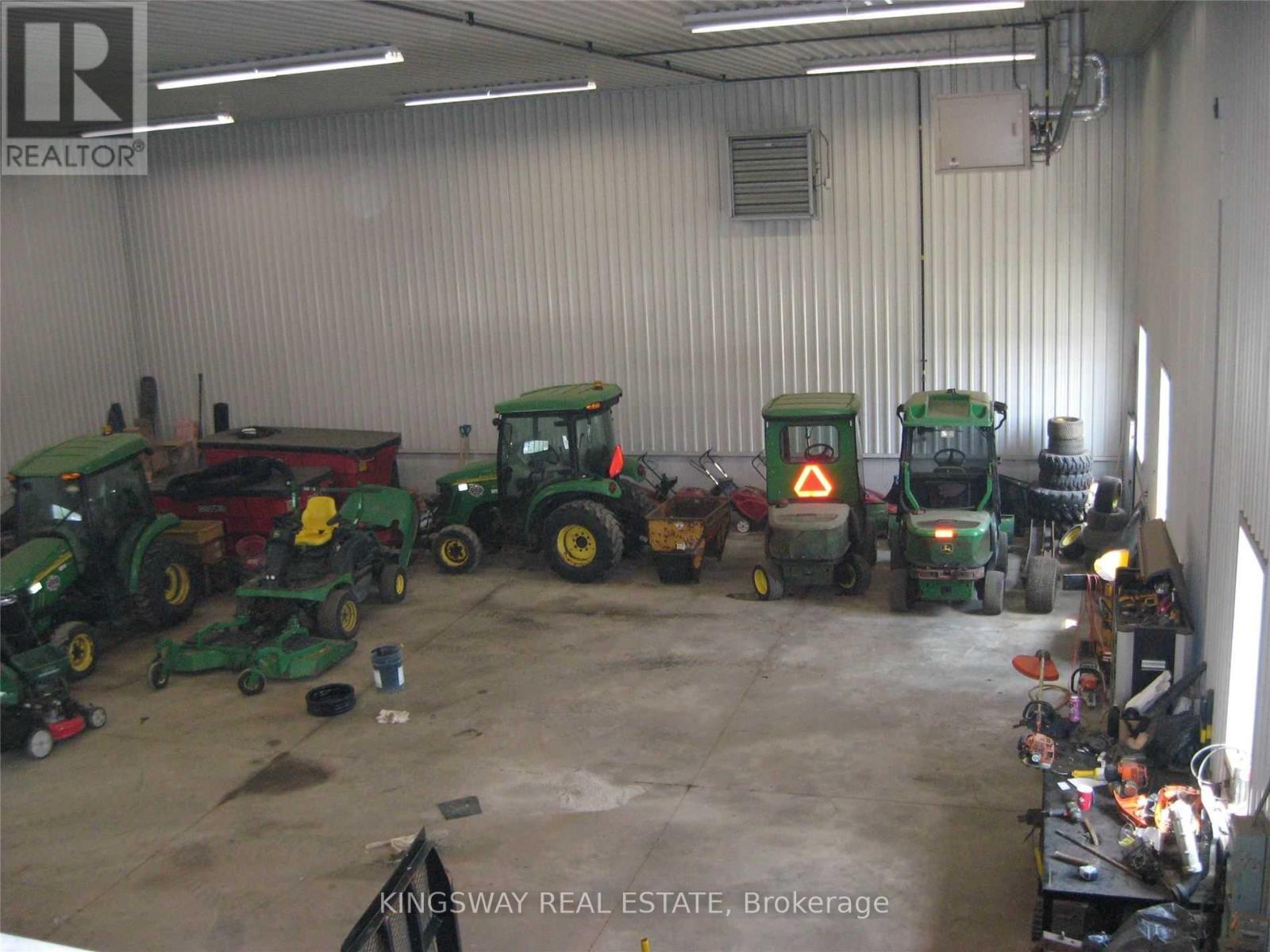 80 Todd Road, Halton Hills, Ontario  L7G 4R7 - Photo 5 - W12536430