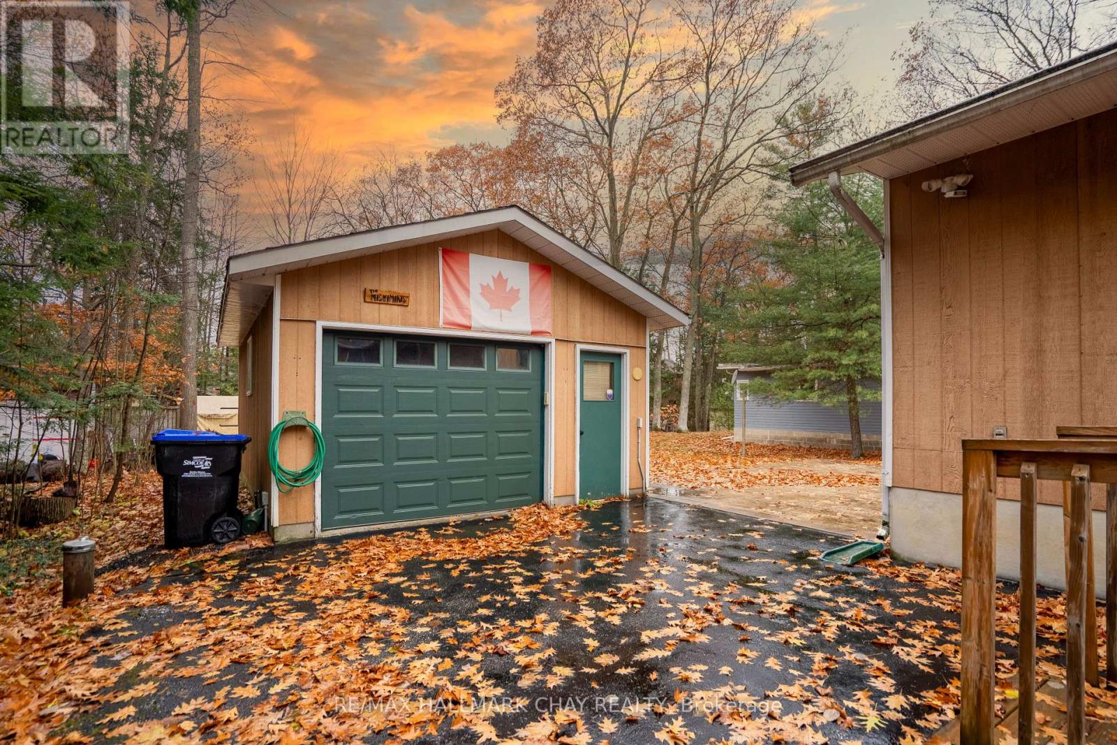 86 Oliver Drive, Tiny, Ontario L0L 2J0 - Photo 3 - S12553774