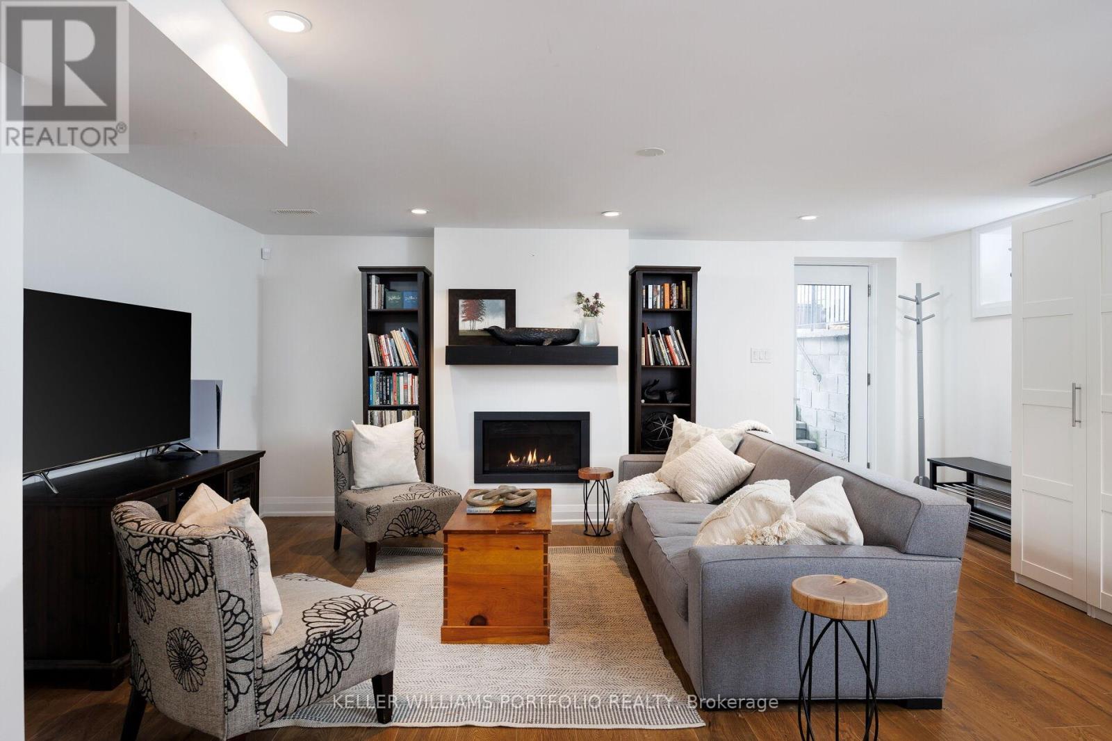 265 Evelyn Avenue, Toronto, Ontario  M6P 2Z8 - Photo 45 - W12553778