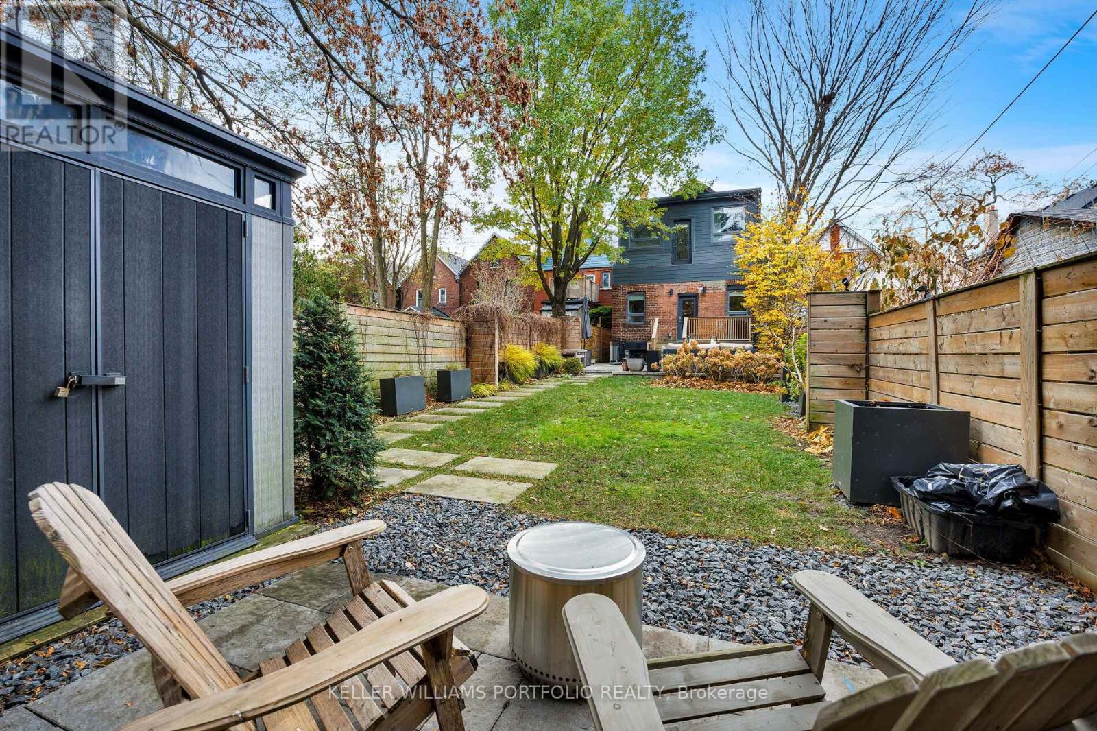 265 Evelyn Avenue, Toronto, Ontario  M6P 2Z8 - Photo 22 - W12553778