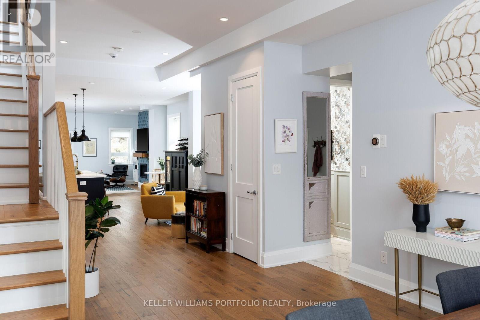 265 Evelyn Avenue, Toronto, Ontario  M6P 2Z8 - Photo 7 - W12553778