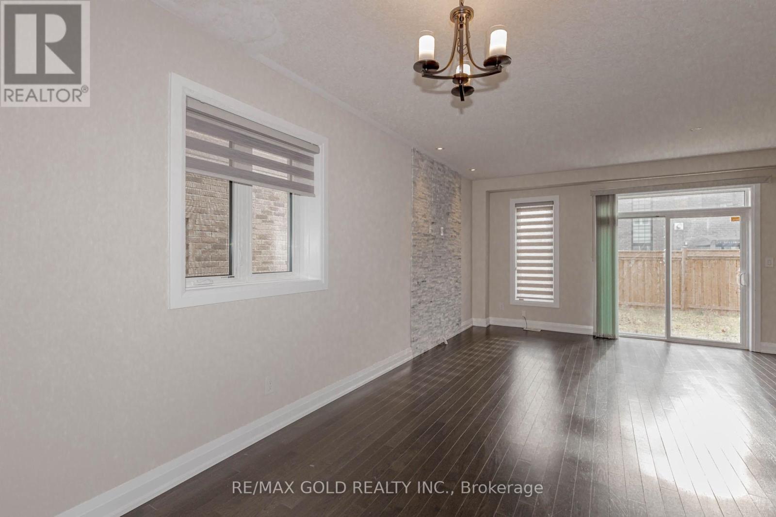 352 Sedgewood Street, Kitchener, Ontario  N2P 0H9 - Photo 13 - X12557898