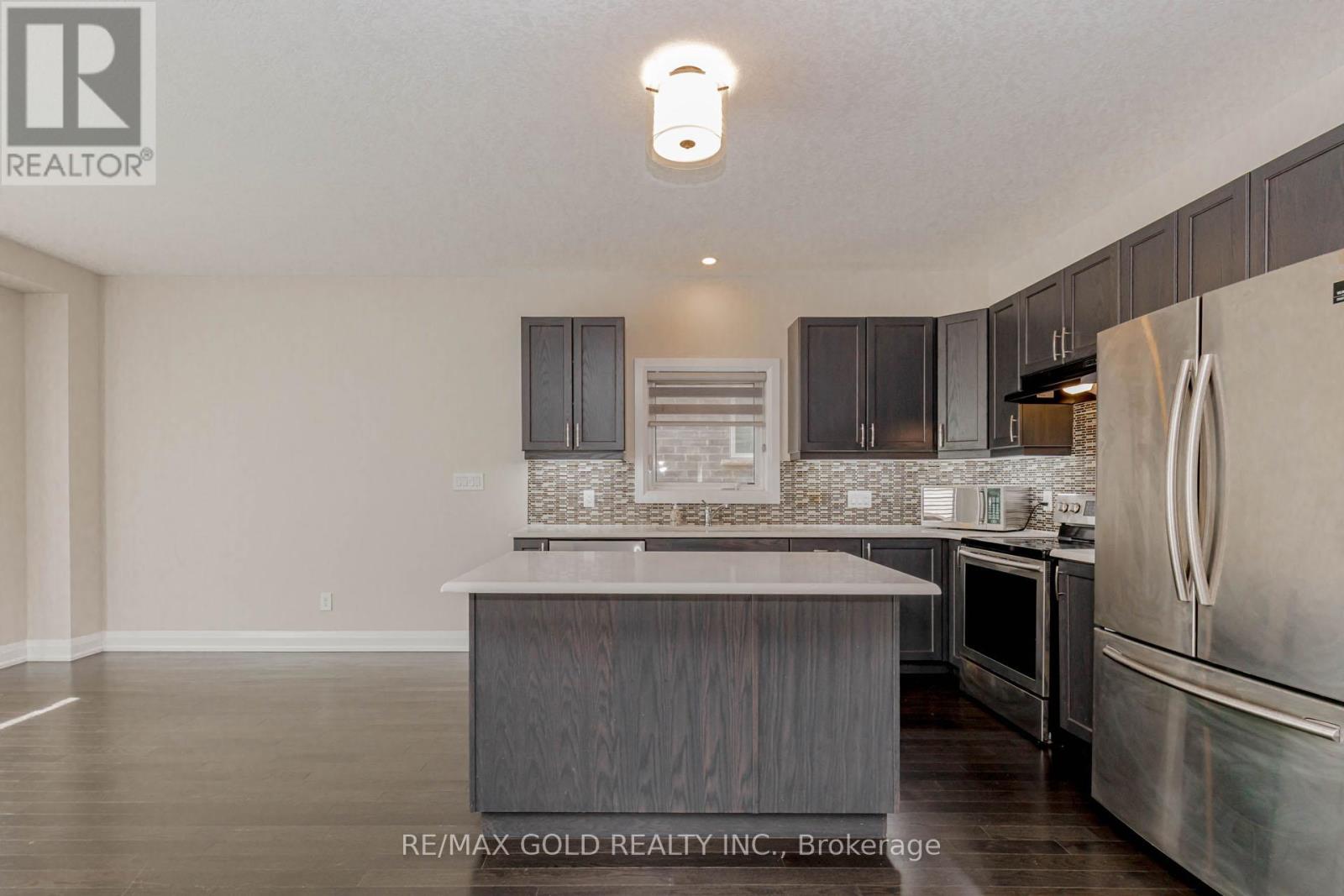 352 Sedgewood Street, Kitchener, Ontario  N2P 0H9 - Photo 15 - X12557898