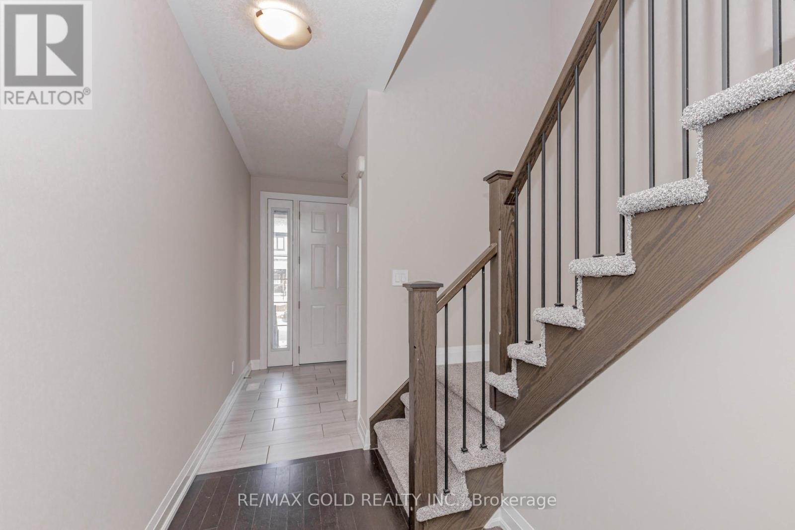 352 Sedgewood Street, Kitchener, Ontario  N2P 0H9 - Photo 9 - X12557898