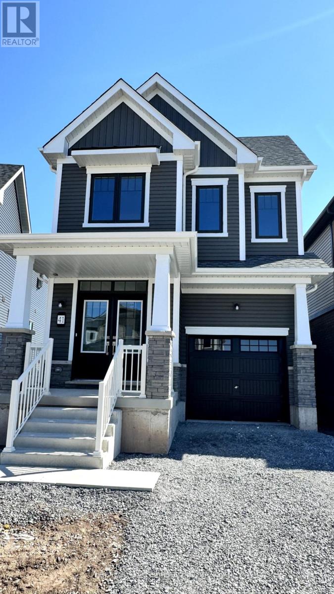 41 CANVAS CRESCENT, Welland, Ontario