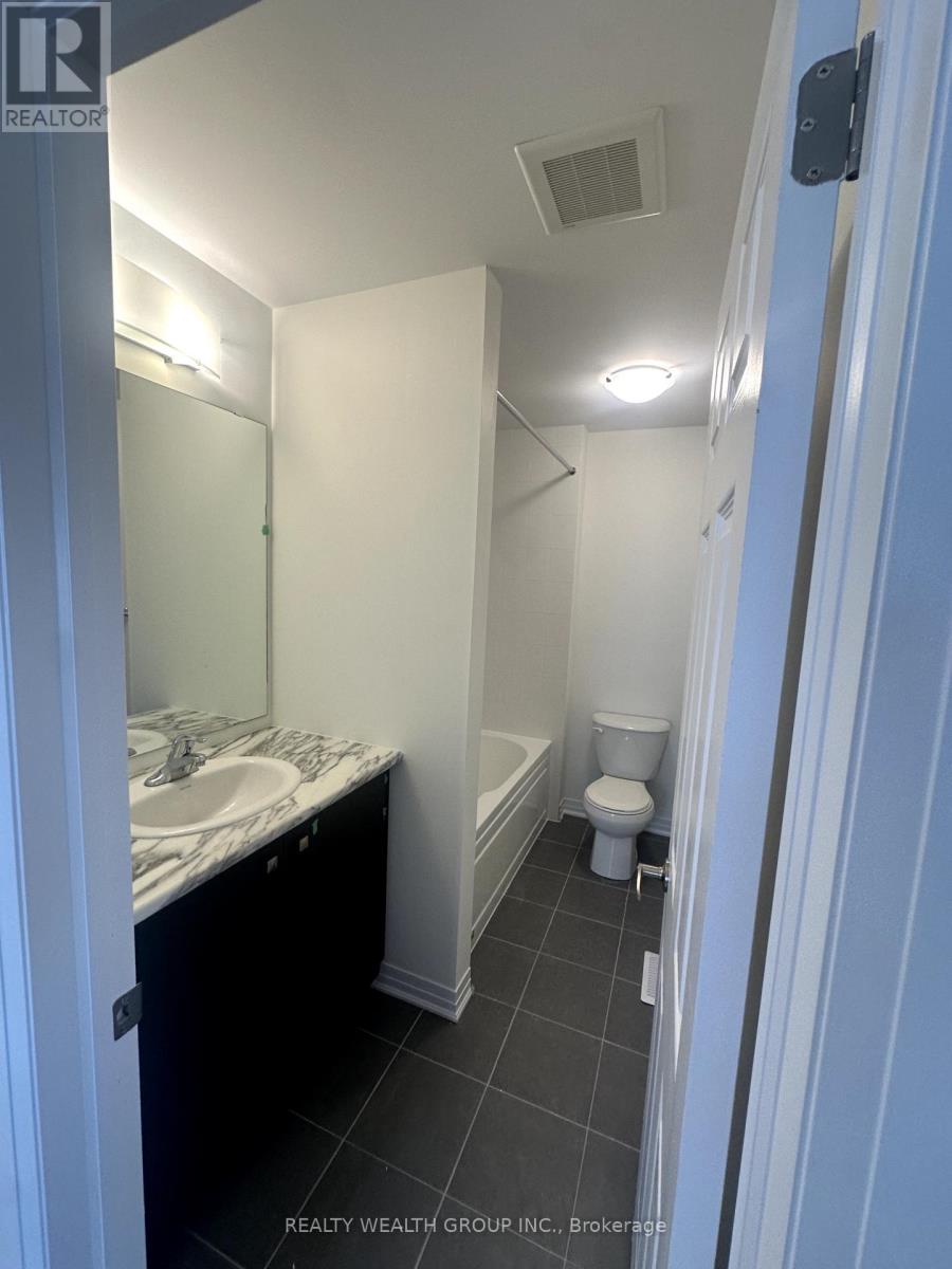 41 Canvas Crescent, Welland, Ontario  L3B 0P4 - Photo 10 - X12557946