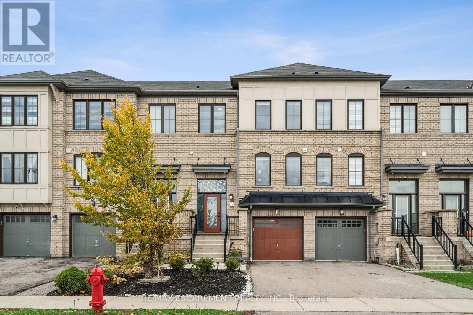 12 Crafter Crescent, Hamilton, Ontario  L8J 0H6 - Photo 1 - X12558014