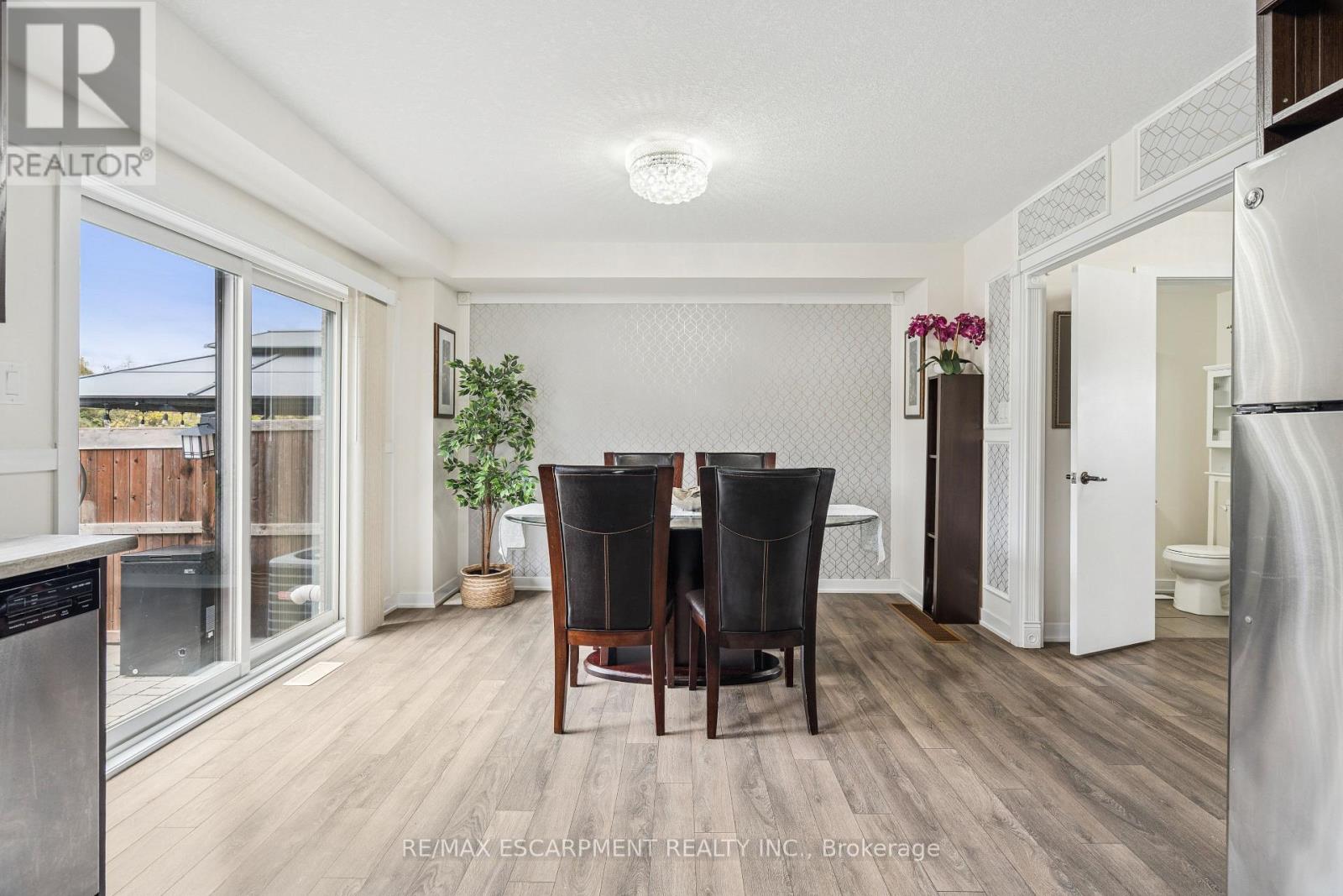 12 Crafter Crescent, Hamilton, Ontario  L8J 0H6 - Photo 15 - X12558014