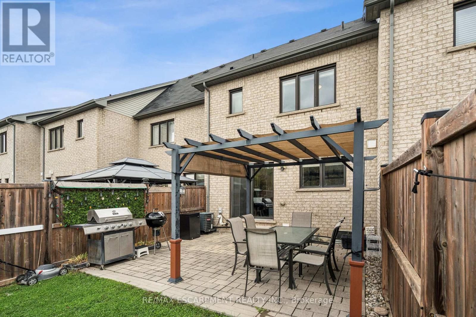 12 Crafter Crescent, Hamilton, Ontario  L8J 0H6 - Photo 28 - X12558014